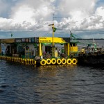Tankboot/Kiosk auf dem Amazonas
