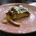 Okonomiyaki ... mit heraushängendem Oktopus