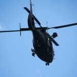 Ab und an flogen Militärhubschrauber über das Gelände